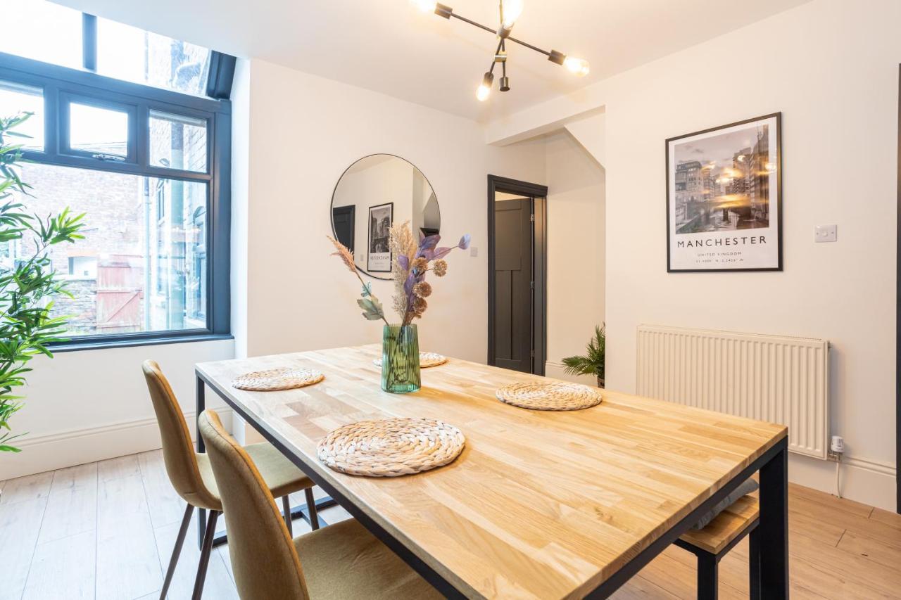 Stunning Scandi 3 Bed House In Manchester-Parking Villa Dış mekan fotoğraf